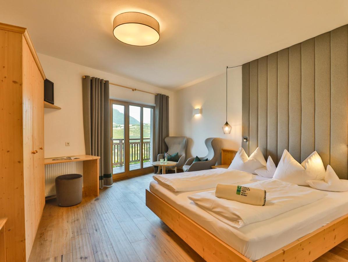 Hotel Weingut Innerleiterhof Schenna Exterior photo